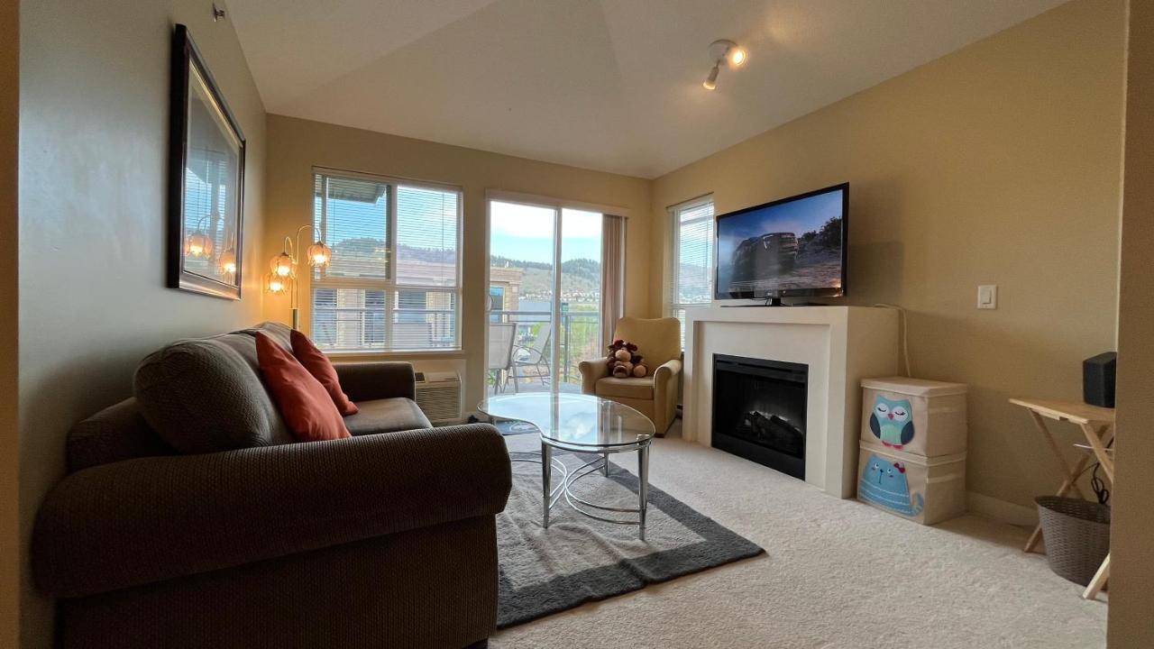 Waterscapes Resort Kelowna 2 Full Bedrooms Suite Vacation Rentals, Short Term Rentals. Екстер'єр фото